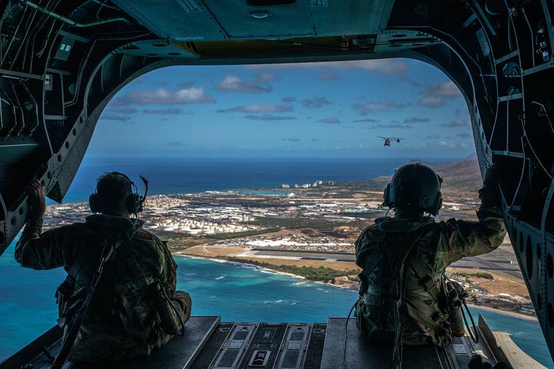 The Hillclimbers of 3rd Battalion, 25th Aviation Regiment, 25th Combat Aviation Brigade, 25th Infantry Division executed a 9x CH-47F Chinook multi-ship flight around Hawaii islands June 10, 2020.