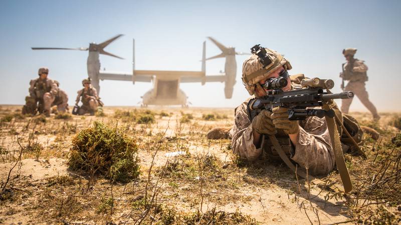 A Marine assigned to the Special Purpose Marine Air-Ground Task Force-Crisis Response-Central Command (SPMAGTF-CR-CC) 19.2, posts security during a tactical recovery of aircraft and personnel (TRAP) exercise on Karan Island, Kingdom of Saudi Arabia, April 23, 2020.