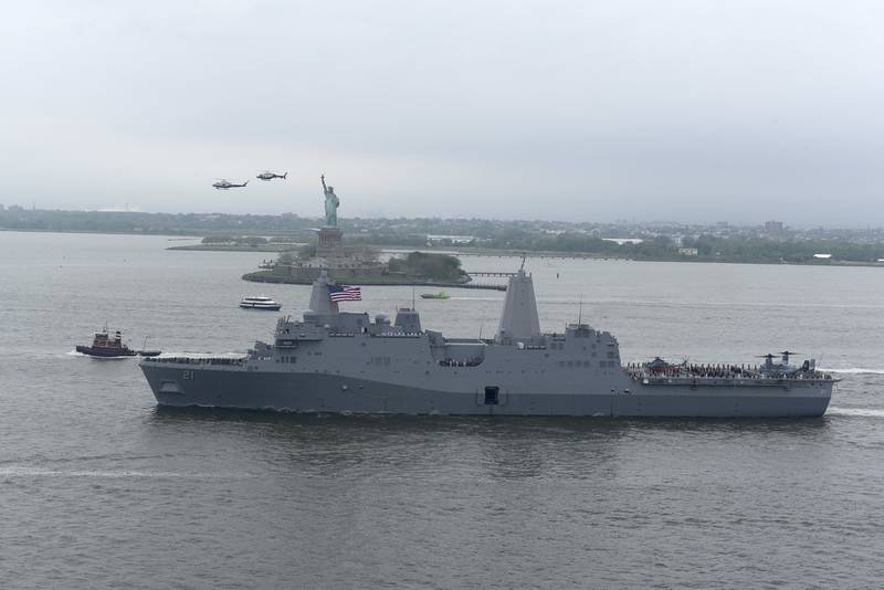 The amphibious transport dock ship USS New York (LPD 21) departs New York Harbor at the conclusion of Fleet Week New York 2019