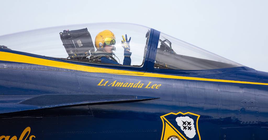 Female Navy pilot makes historic debut with the Blue Angels