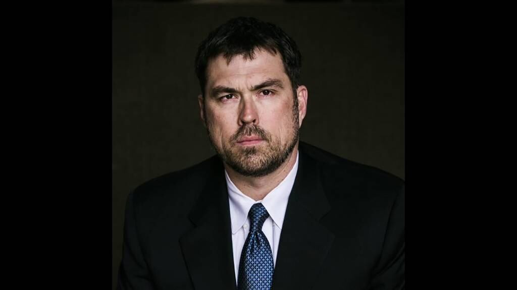 Do what now does marcus luttrell Team Guys. 
